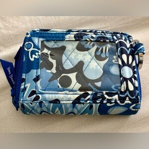 Vera Bradley Blue Floral Petite Small Zip Around wallet